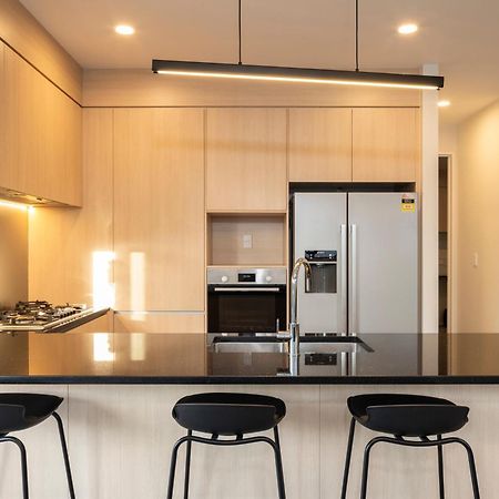 Modern Immaculate Residence In Mount Wellington Auckland Extérieur photo
