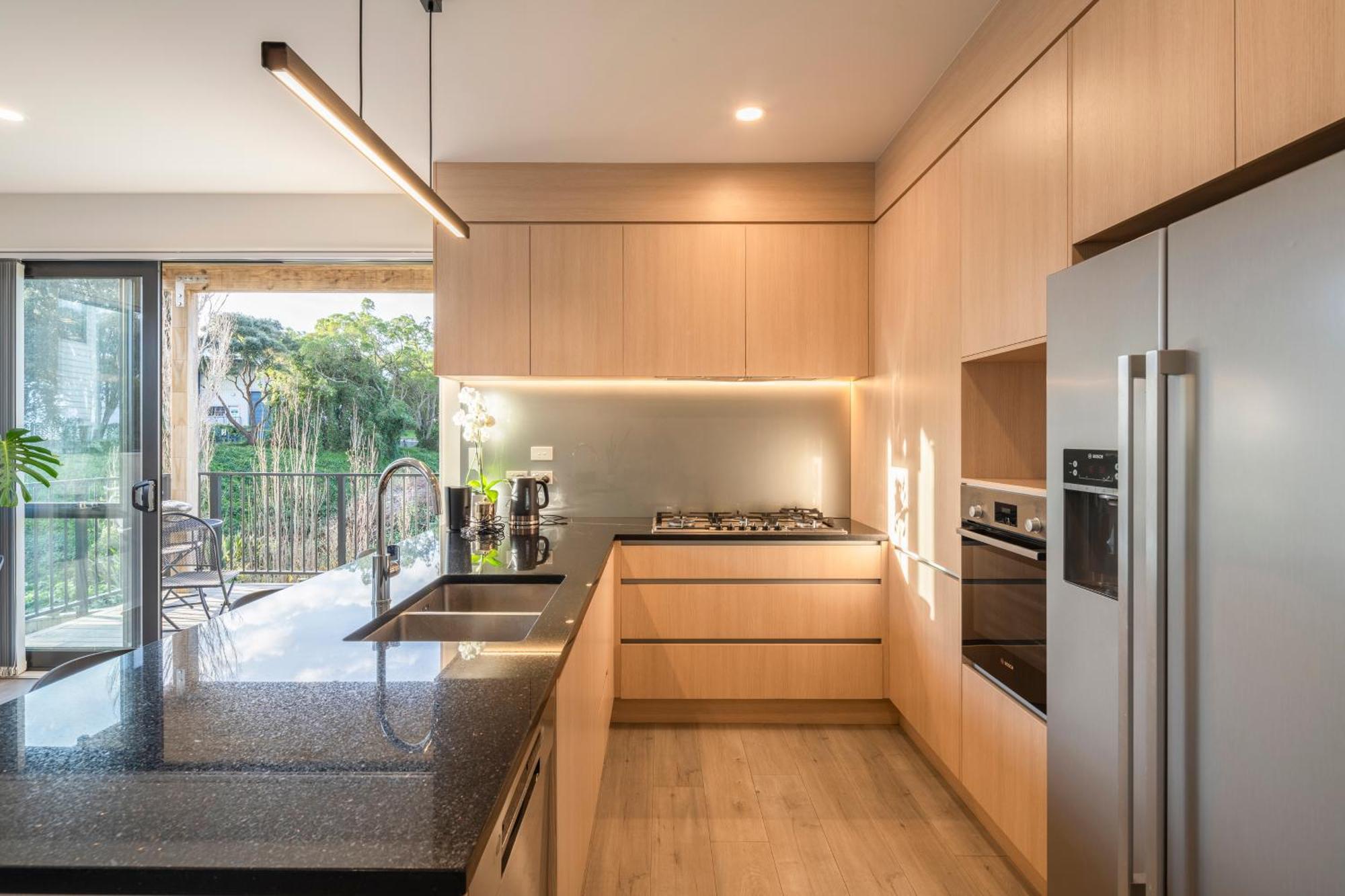 Modern Immaculate Residence In Mount Wellington Auckland Extérieur photo