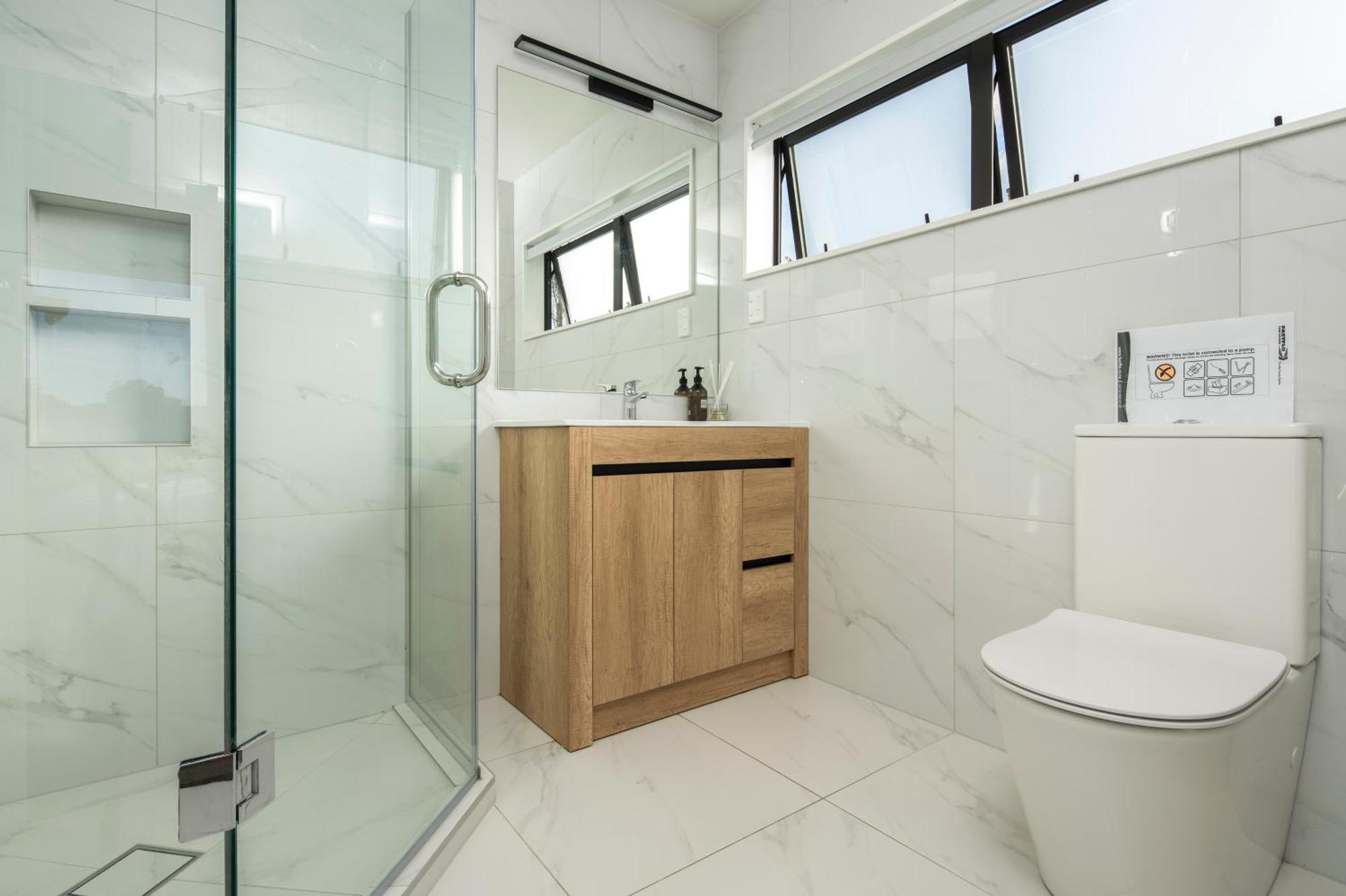 Modern Immaculate Residence In Mount Wellington Auckland Extérieur photo